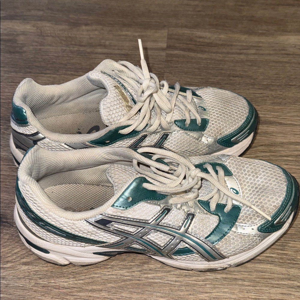 ASICS Gel-1130 "White/Dark Neptune" athletic shoes. Men’s size US 8